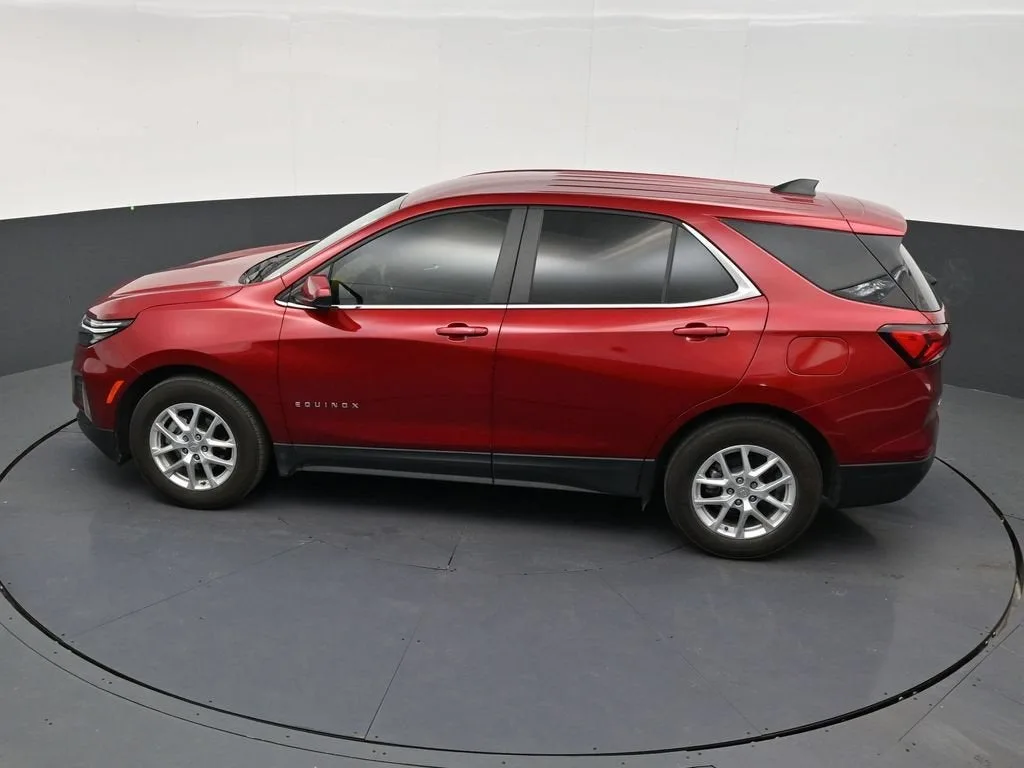 2024 Chevrolet Equinox LT photo 12