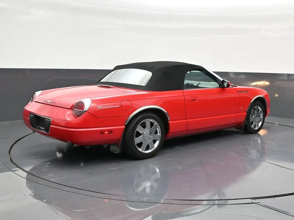 2003 Ford Thunderbird Deluxe photo 5