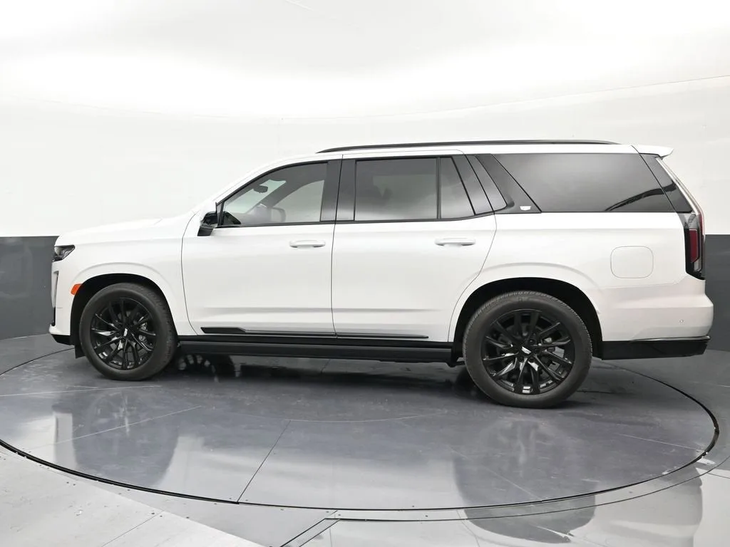 2024 Cadillac Escalade Sport Platinum photo 2