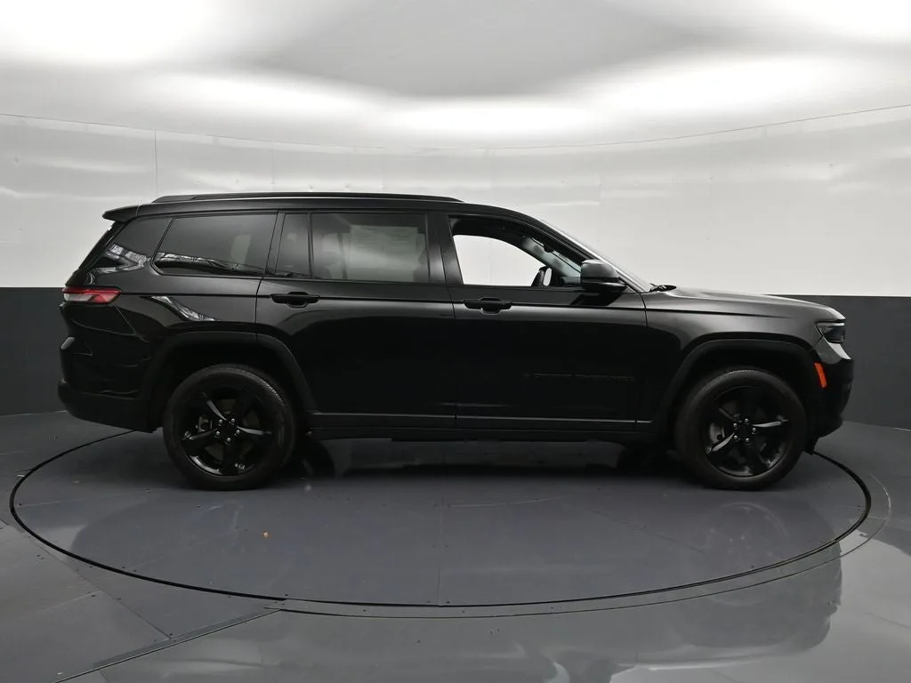 2024 Jeep Grand Cherokee L Limited photo 4