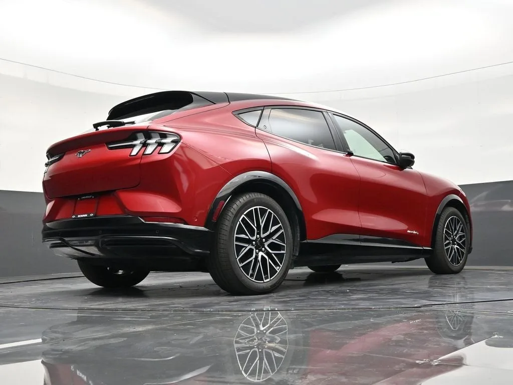 2024 Ford Mustang Mach-E Premium photo 23