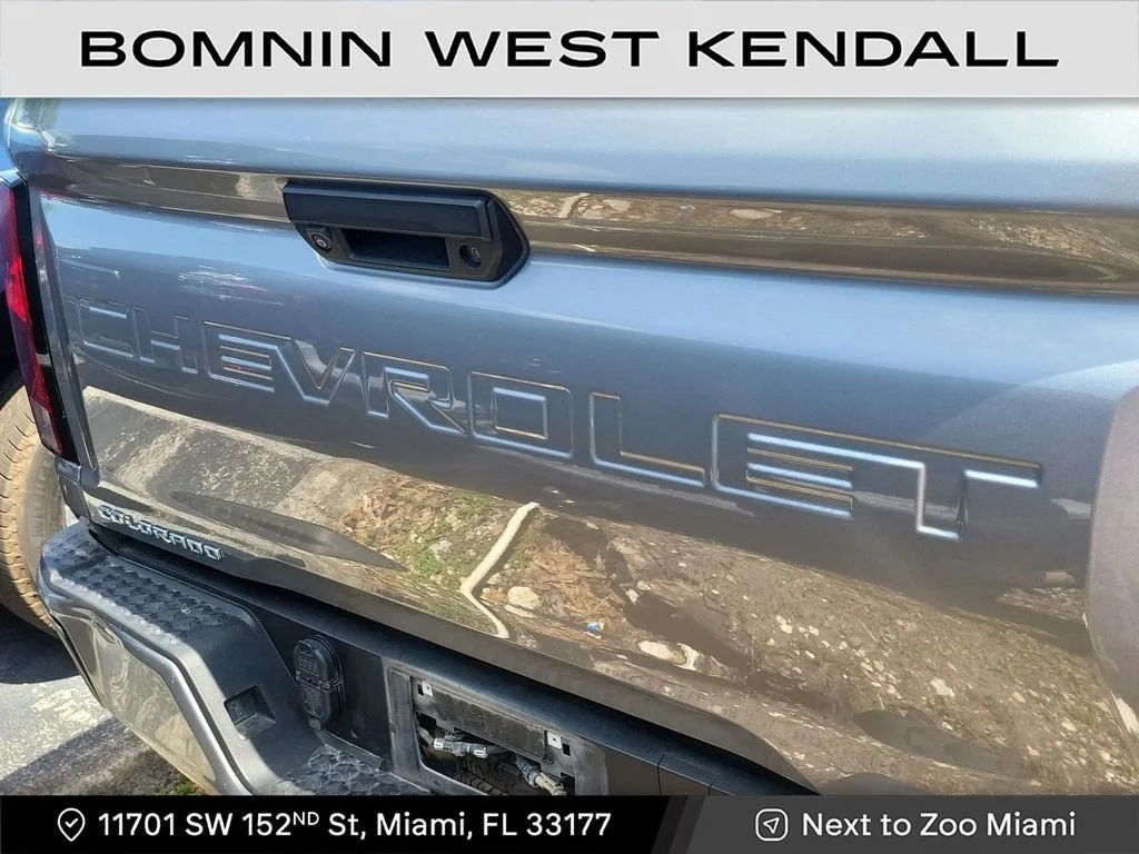 2023 Chevrolet Colorado LT photo 5