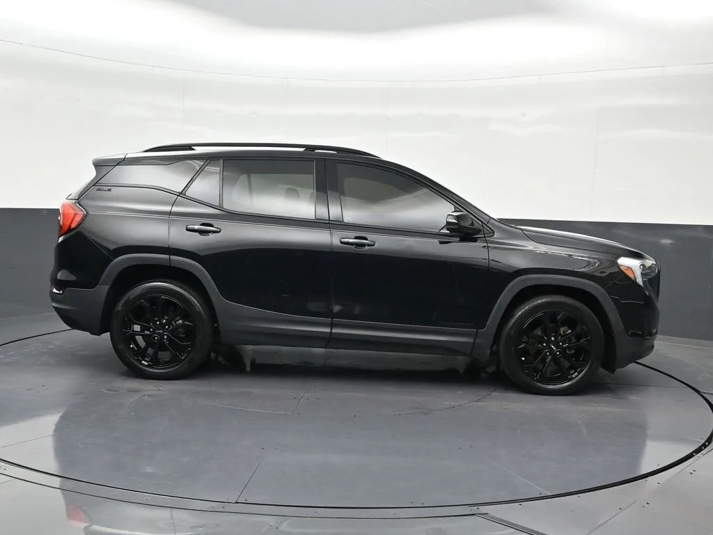 2021 GMC Terrain SLE photo 7