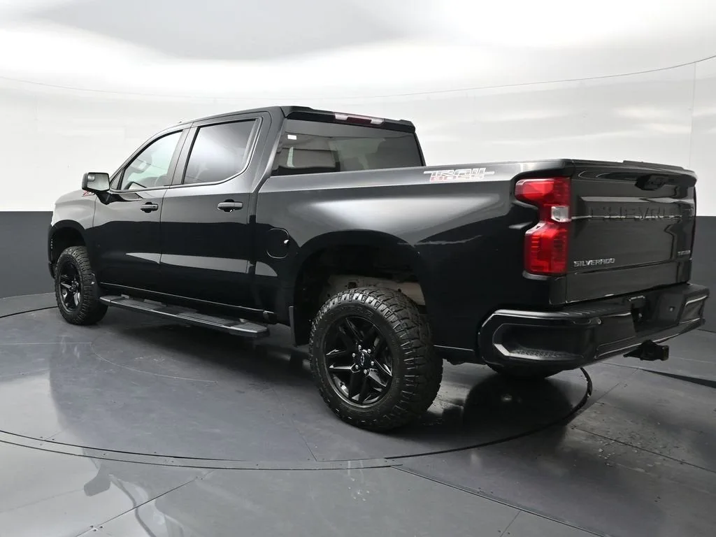 2023 Chevrolet Silverado 1500 Custom Trail Boss photo 3