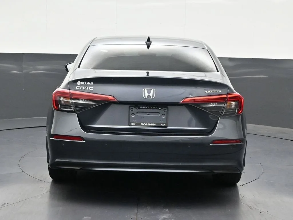 2024 Honda Civic Sedan Touring photo 4