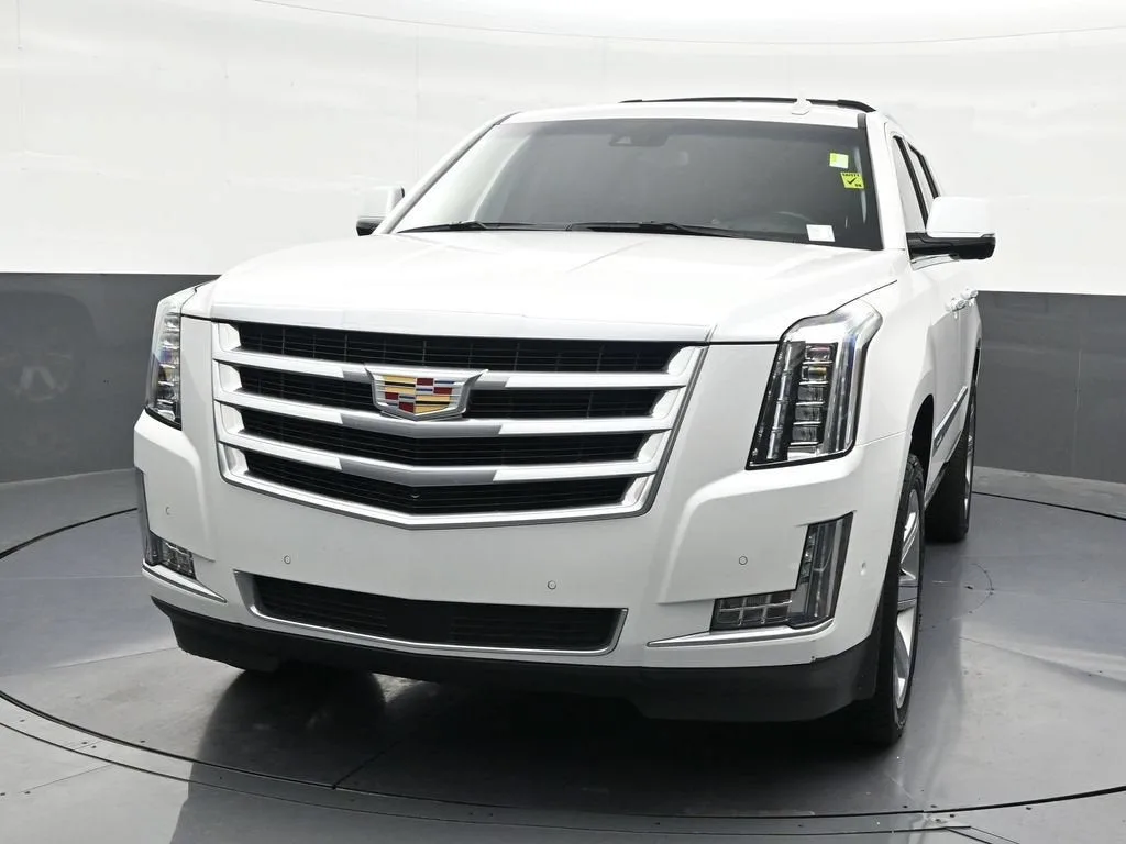 2019 Cadillac Escalade Premium Luxury photo 9