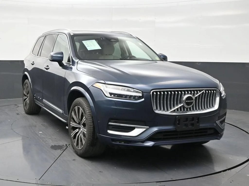 2023 Volvo XC90 Plus photo 7