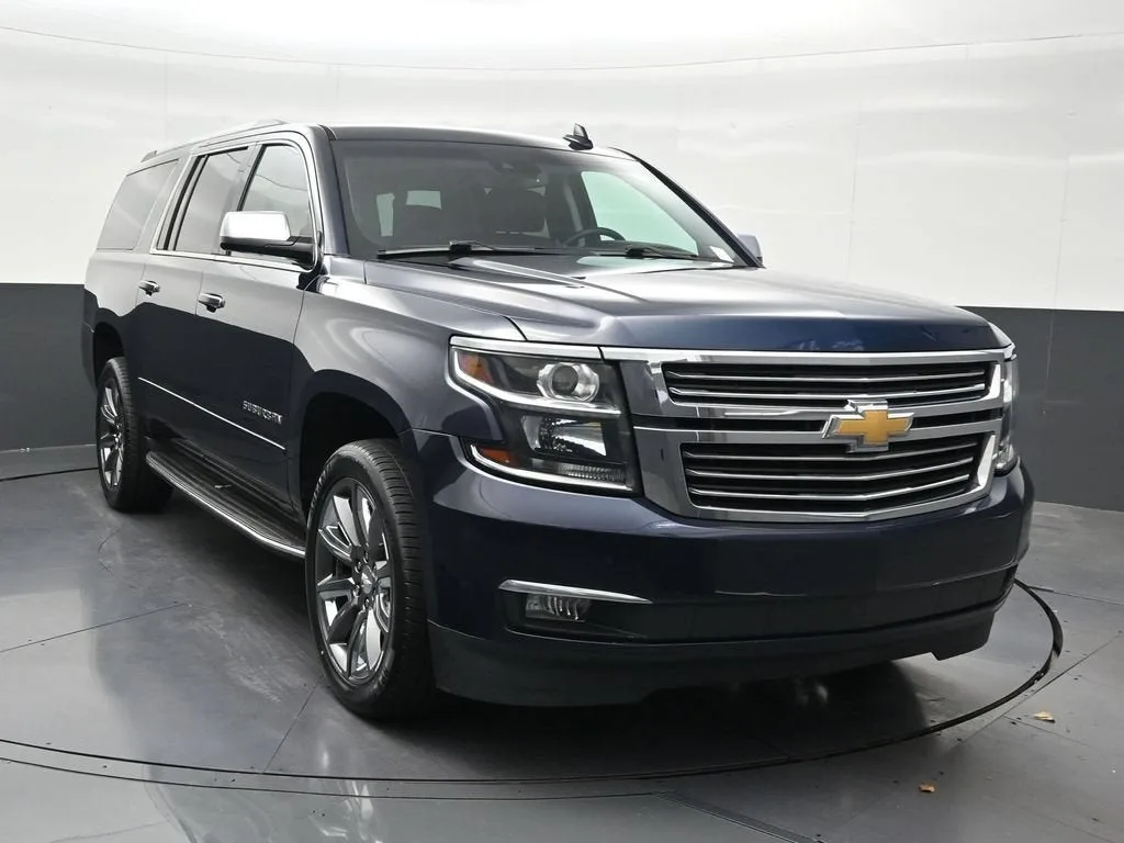 2019 Chevrolet Suburban Premier photo 8