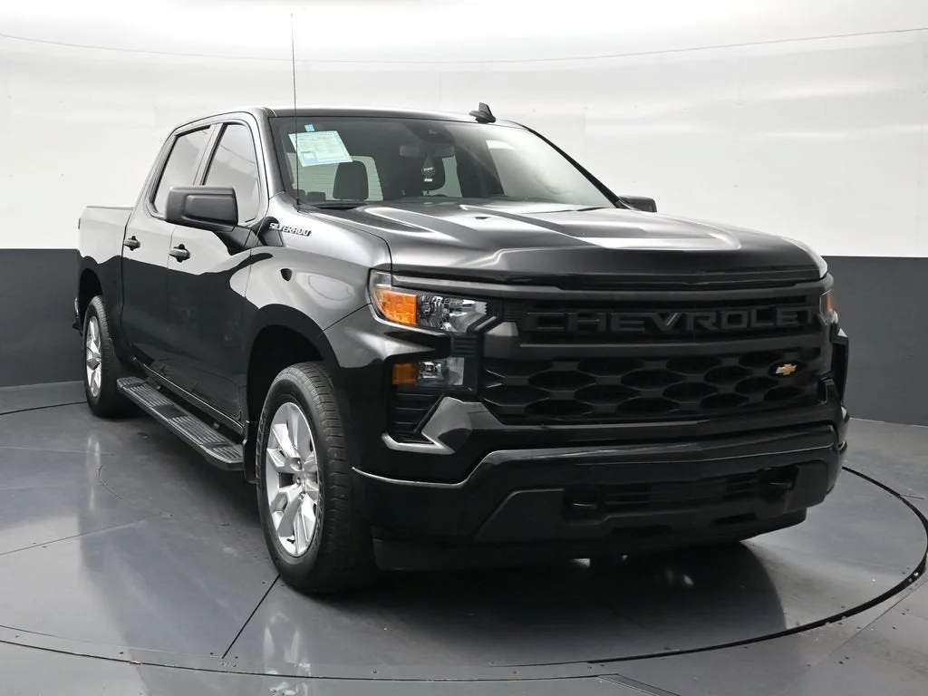 2024 Chevrolet Silverado 1500 Custom photo 7