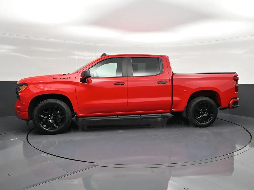 2022 Chevrolet Silverado 1500 Custom photo 7