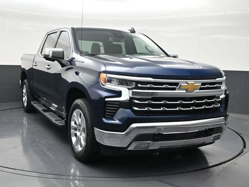 2023 Chevrolet Silverado 1500 LTZ photo 8