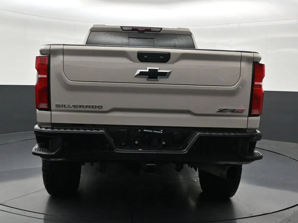 2026 Chevrolet Silverado 2500 HD ZR2 photo 4