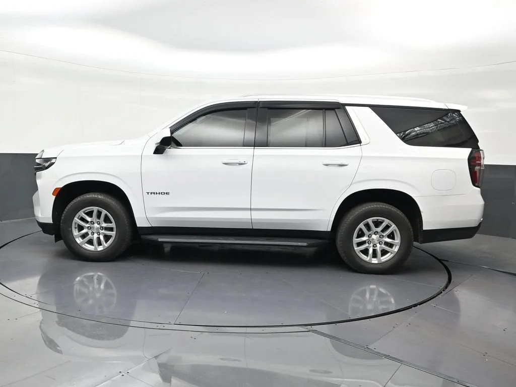 2022 Chevrolet Tahoe LS photo 2