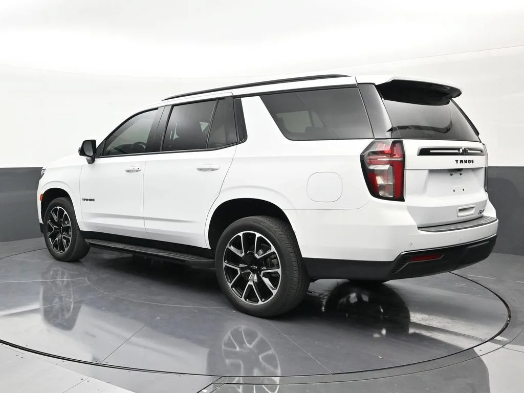2023 Chevrolet Tahoe RST photo 3