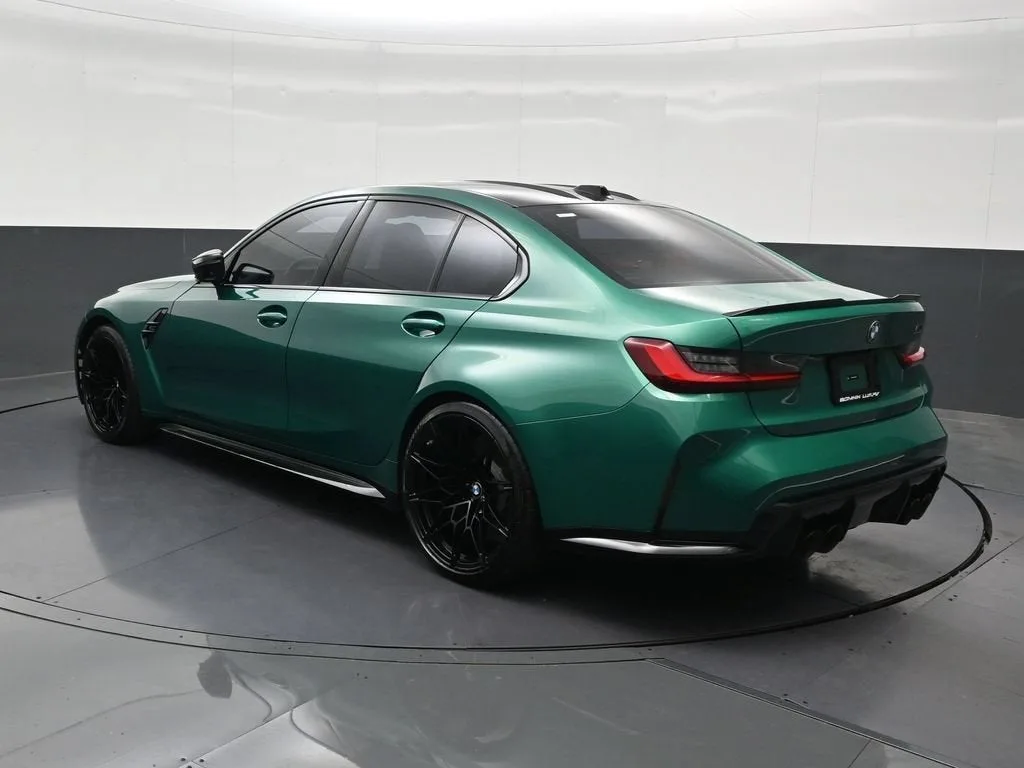 2024 BMW M3 Competition photo 3