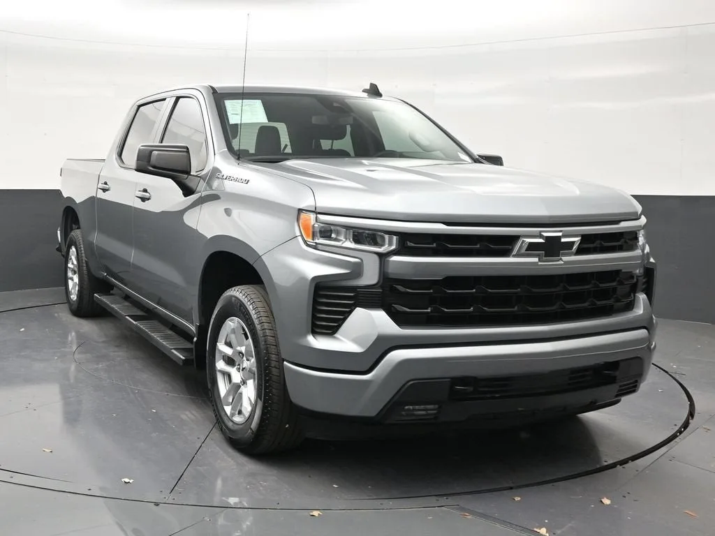 2023 Chevrolet Silverado 1500 RST photo 7