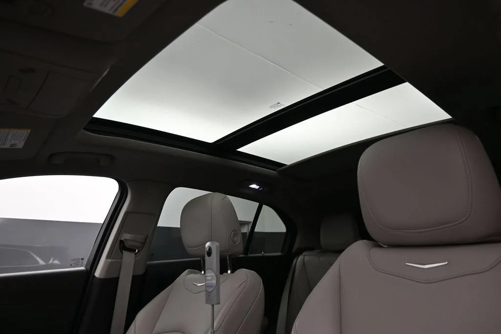2023 Cadillac XT4 Luxury photo 12