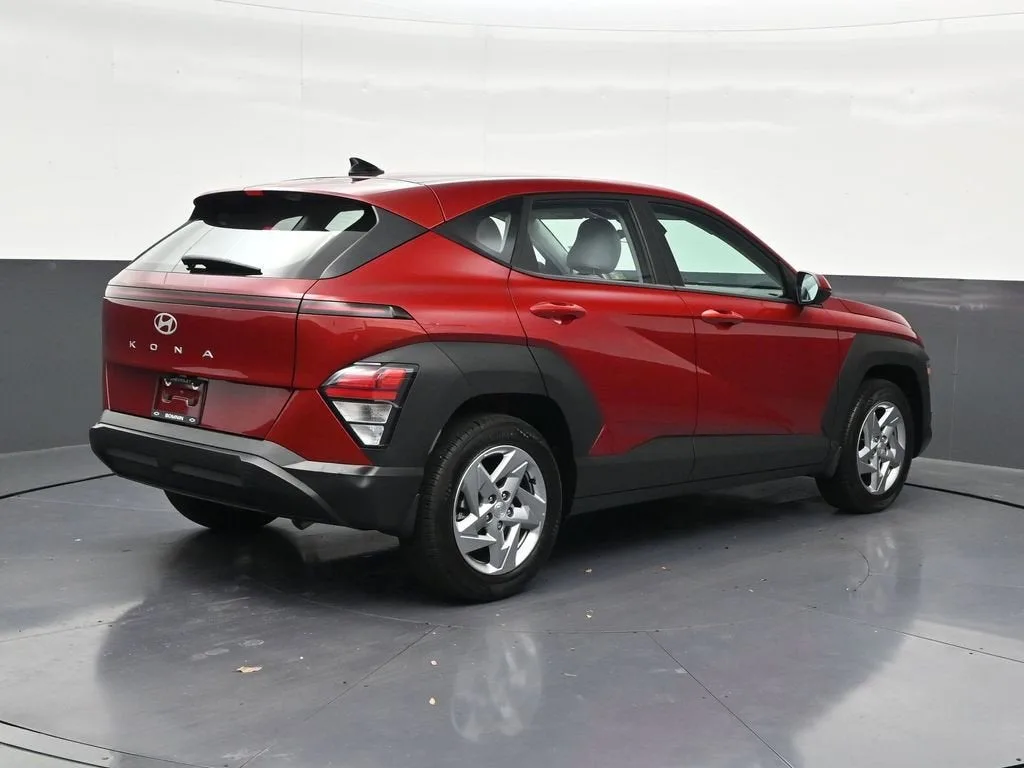 2025 Hyundai Kona SE photo 5