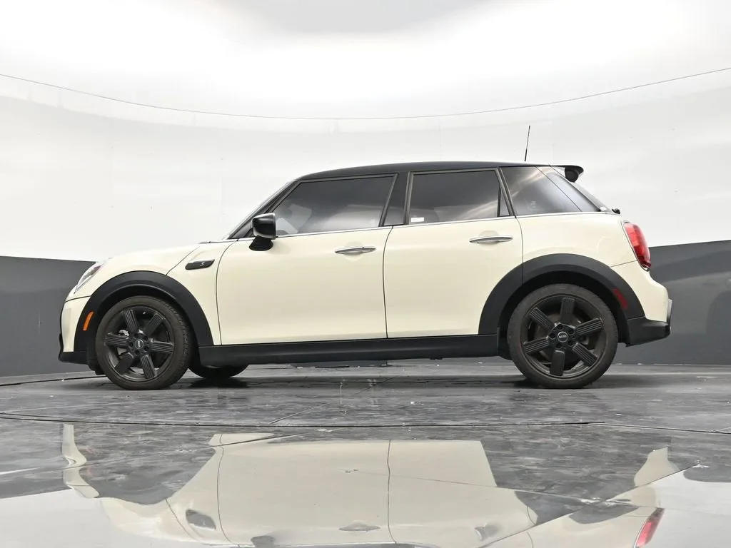 2022 MINI Hardtop 4 Door Cooper S photo 21