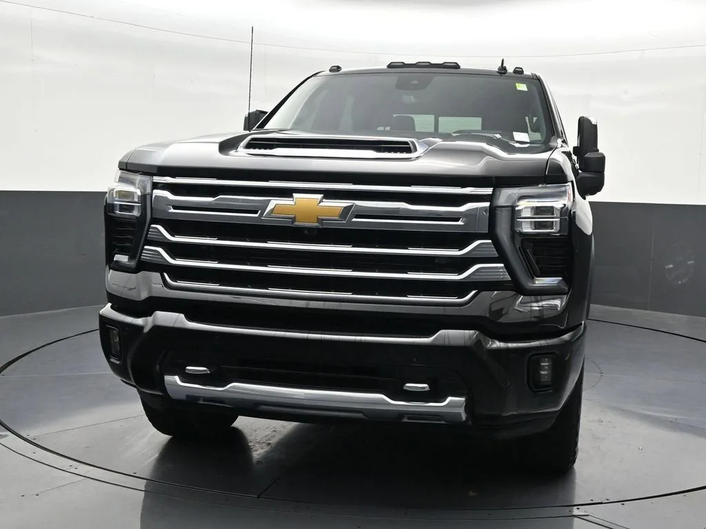 2024 Chevrolet Silverado 2500 HD High Country photo 9