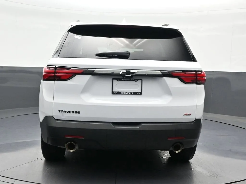 2023 Chevrolet Traverse RS photo 4