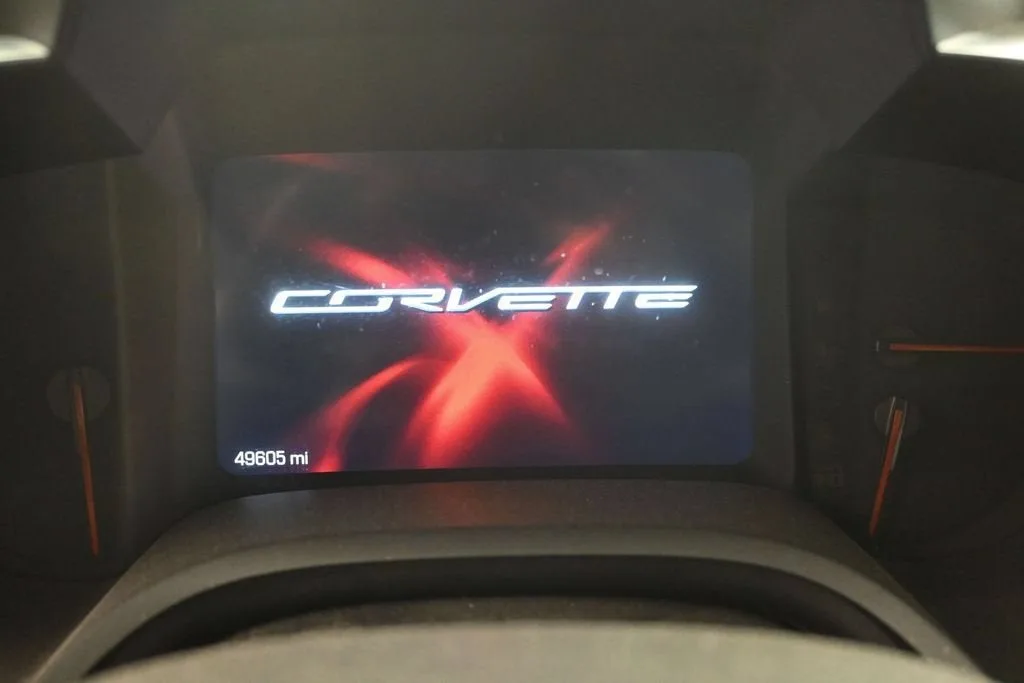 2016 Chevrolet Corvette Stingray 1LT photo 11