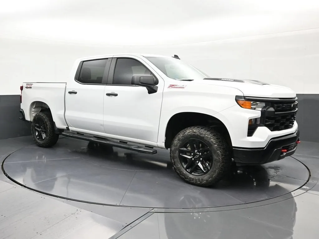 2024 Chevrolet Silverado 1500 Custom Trail Boss photo 7