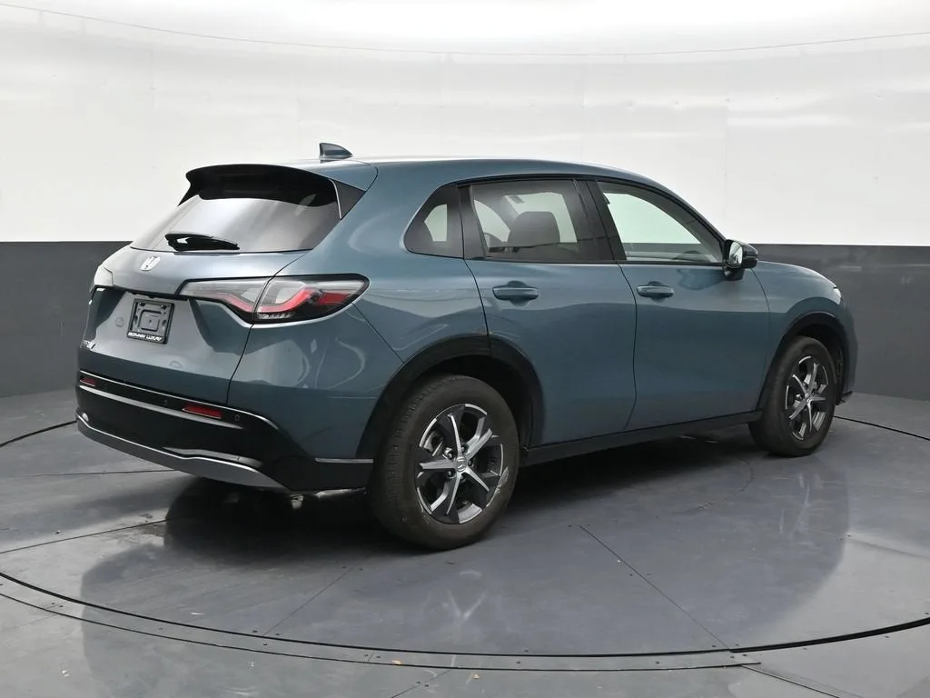 2023 Honda HR-V 2WD EX-L photo 5