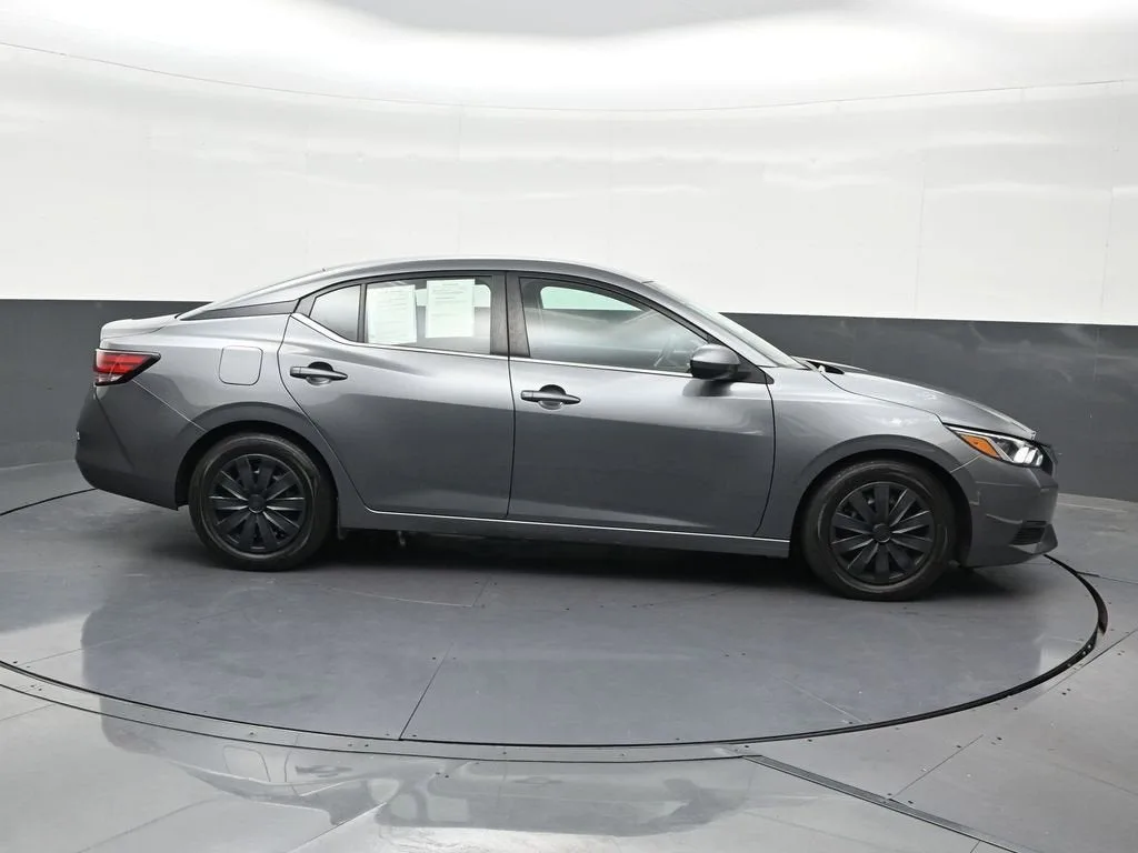 2023 Nissan Sentra S Xtronic CVT photo 7