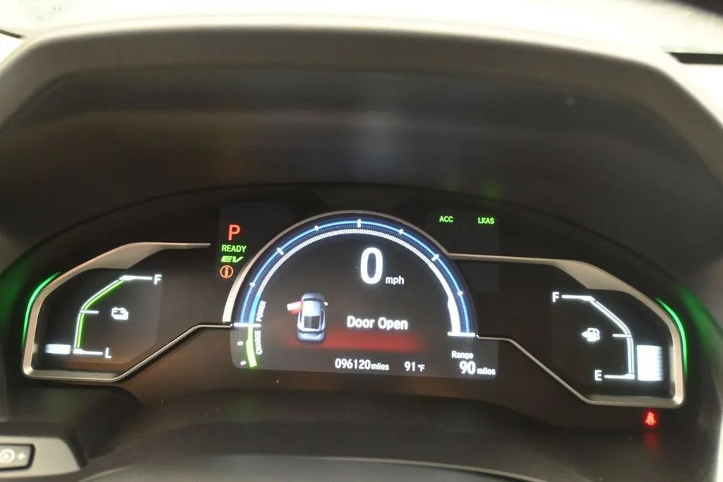 2018 Honda Clarity Plug-In Hybrid 4DR SDN photo 12
