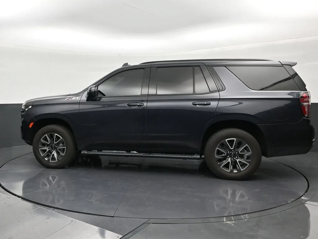 2023 Chevrolet Tahoe Z71 photo 2