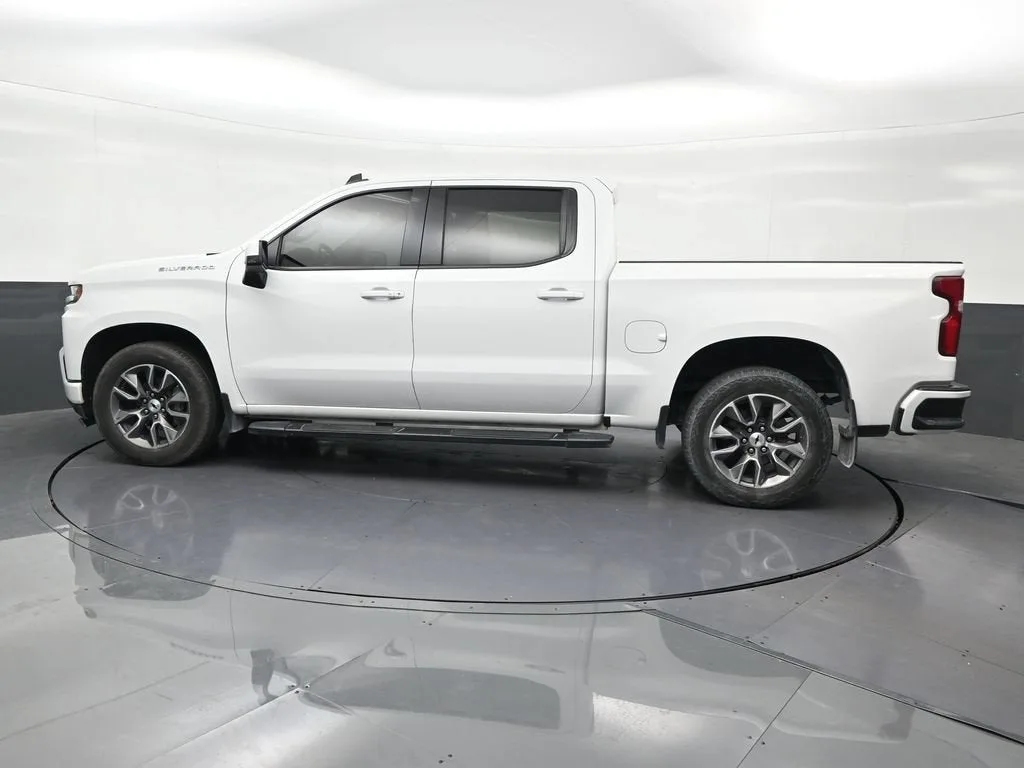 2022 Chevrolet Silverado 1500 LTD RST photo 2