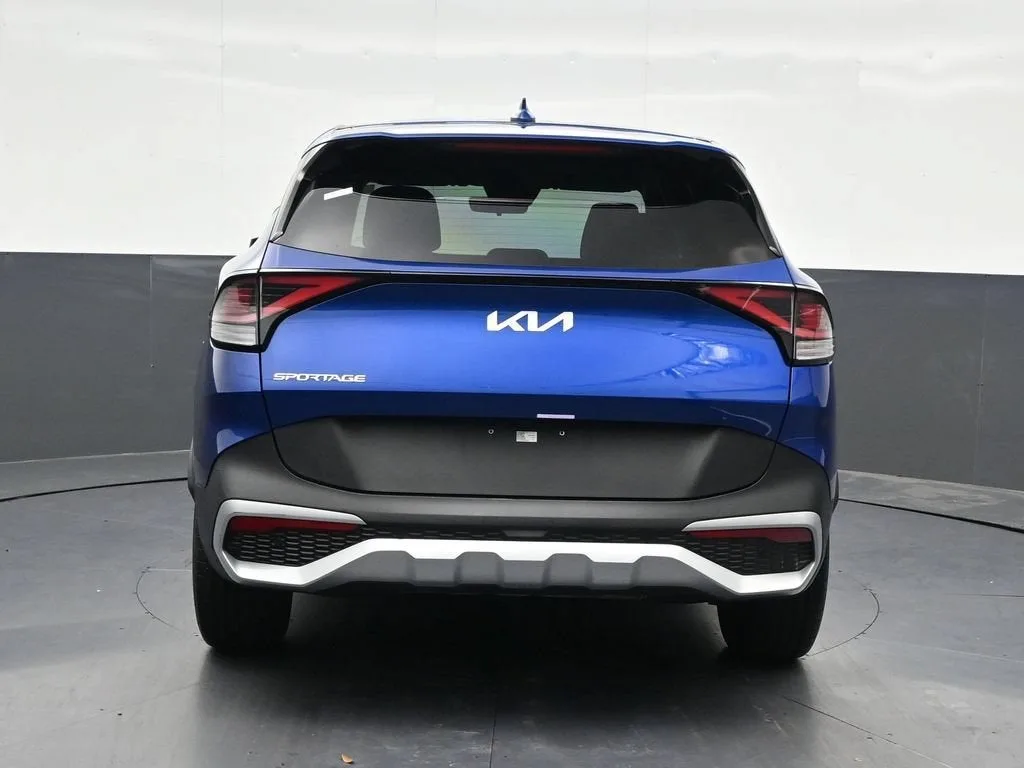 2023 Kia Sportage EX photo 4