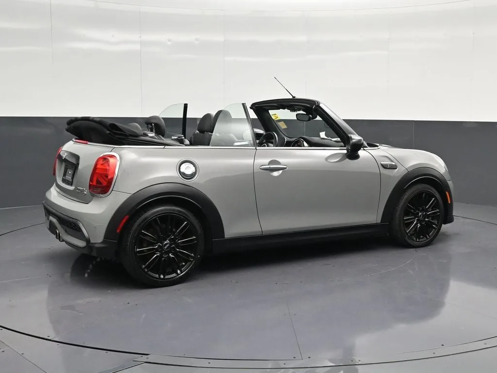 2023 MINI Cooper S Base photo 3