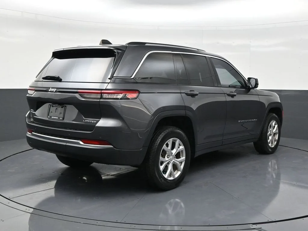 2023 Jeep Grand Cherokee Limited 4x2 photo 5