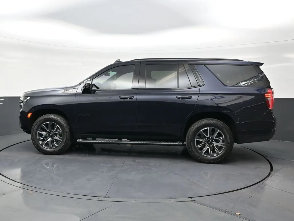 2023 Chevrolet Tahoe Z71 photo 2