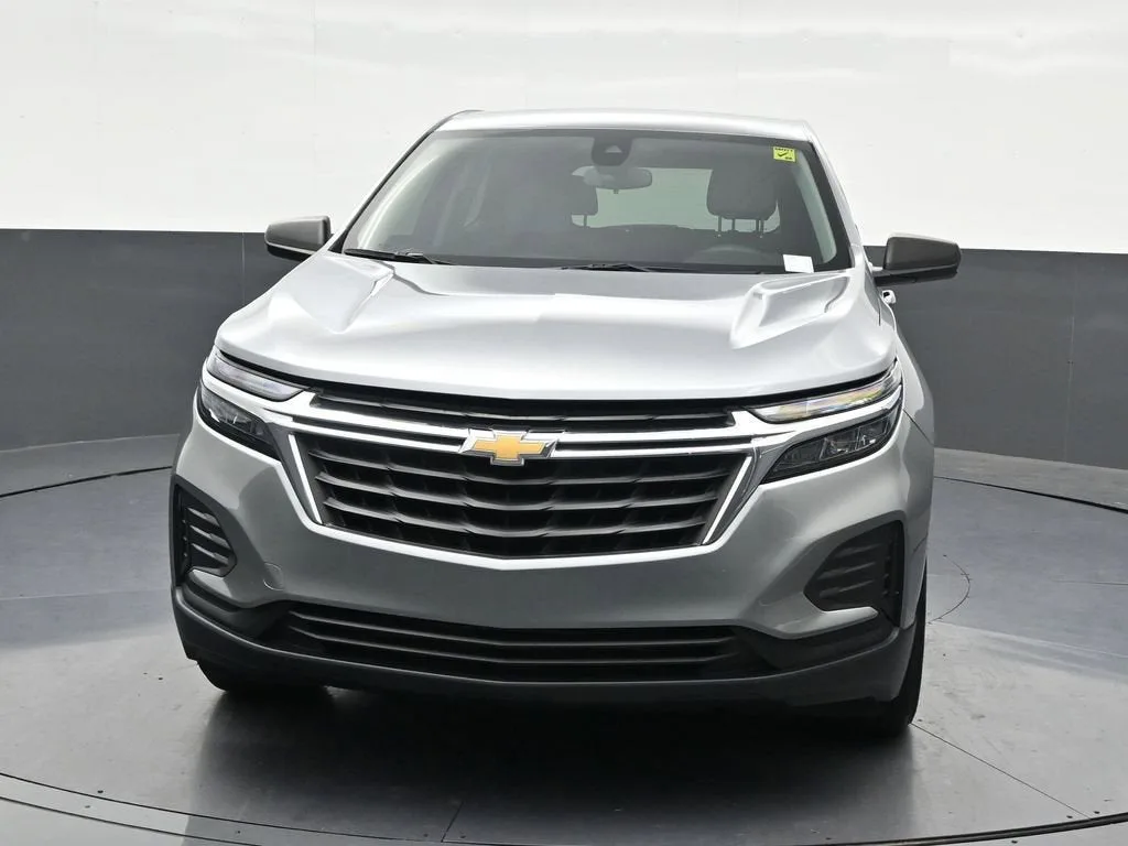 2024 Chevrolet Equinox LS photo 9