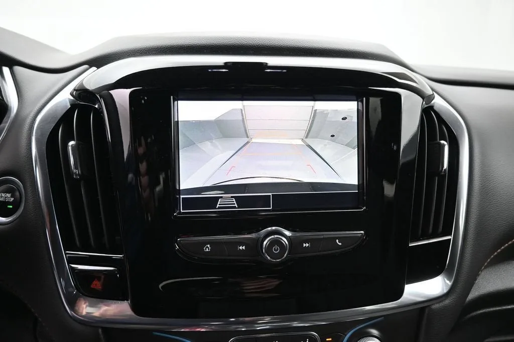 2021 Chevrolet Traverse LS photo 11