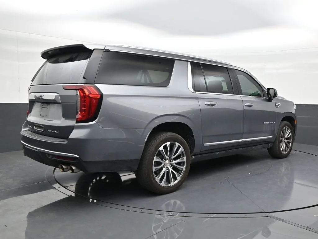 2021 GMC Yukon XL Denali photo 5