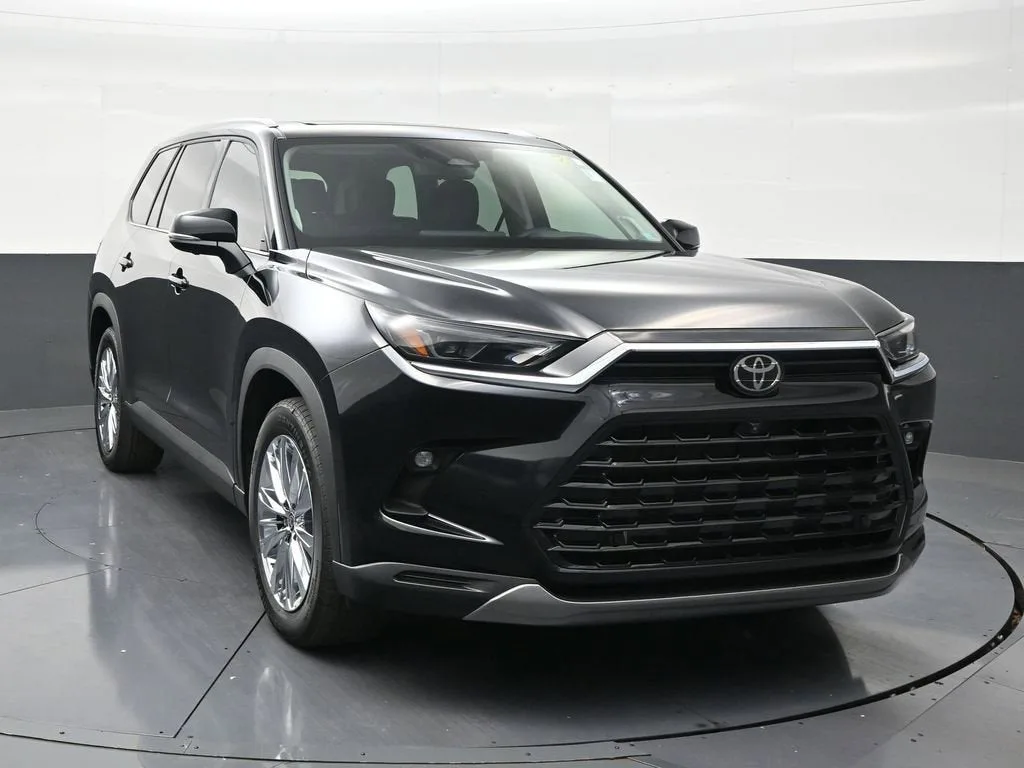 2026 Toyota Grand Highlander Platinum photo 7
