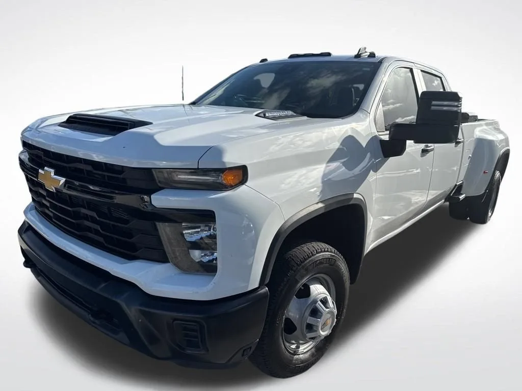 2024 Chevrolet Silverado 3500 HD WT DRW photo 2