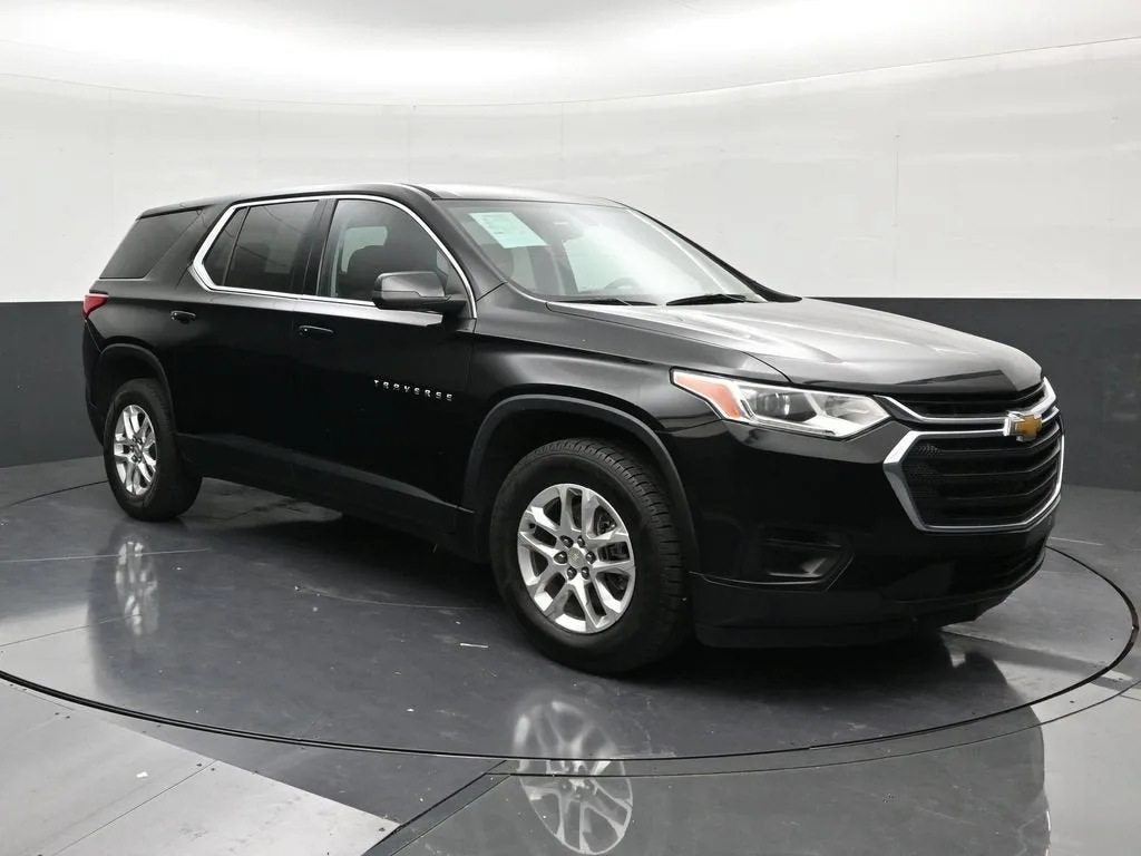 2021 Chevrolet Traverse LS photo 7