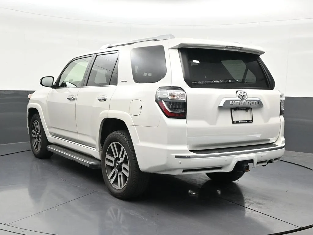 2023 Toyota 4Runner Limited photo 3
