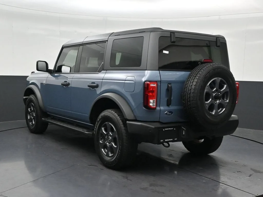 2024 Ford Bronco Big Bend photo 3