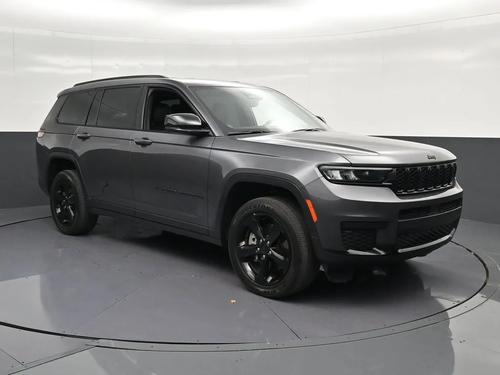 2023 Jeep Grand Cherokee L Altitude photo 5