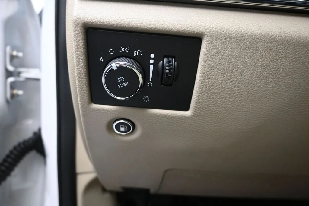 2021 Jeep Grand Cherokee Limited photo 12