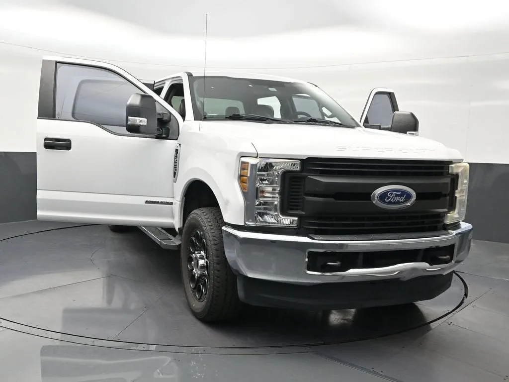 2019 Ford F-250 XL photo 8