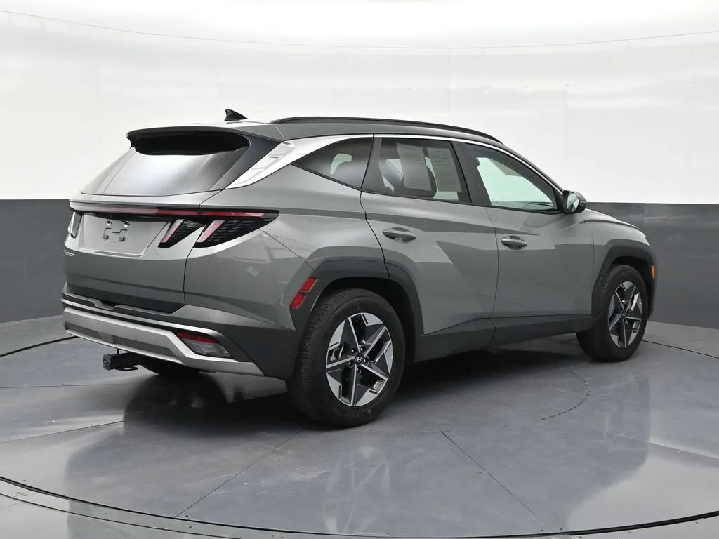 2025 Hyundai Tucson SEL Convenience photo 5