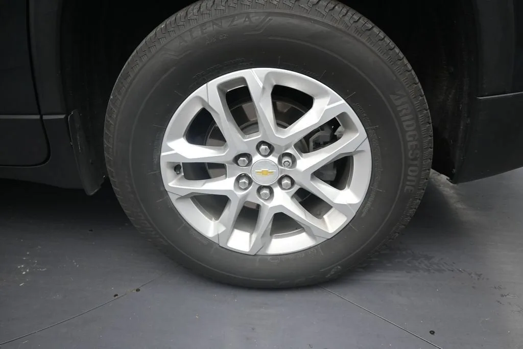 2021 Chevrolet Traverse LT Cloth photo 10