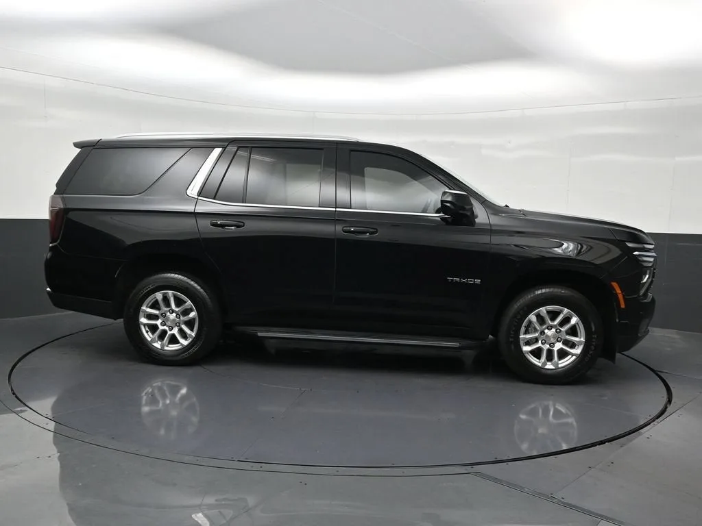 2025 Chevrolet Tahoe LT photo 7